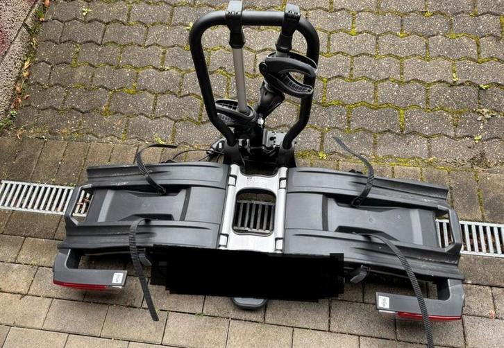 Thule Easyfold XT2 933 Fietsendrager - Z.G.A.N!!!, Auto diversen, Fietsendragers, Zo goed als nieuw, Trekhaakdrager, 2 fietsen