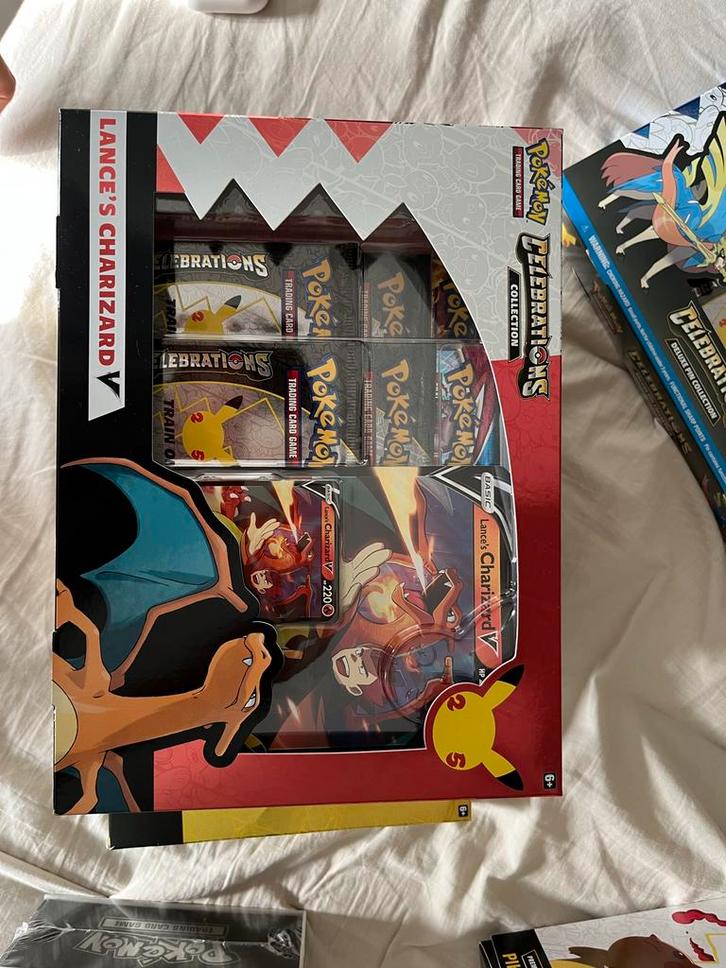 Pokémon Celebrations Collectie - Nieuw!, Hobby en Vrije tijd, Verzamelkaartspellen | Pokémon, Nieuw, Boosterbox, Ophalen of Verzenden