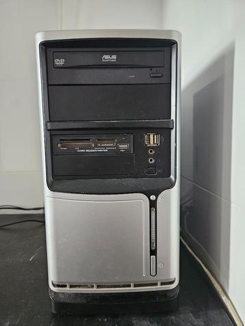 Desktop PC Windows 11 beschikbaar voor biedingen