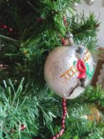 oudereglazen kerstbal relief bal schoorsteenveger, Ophalen of Verzenden, Gebruikt