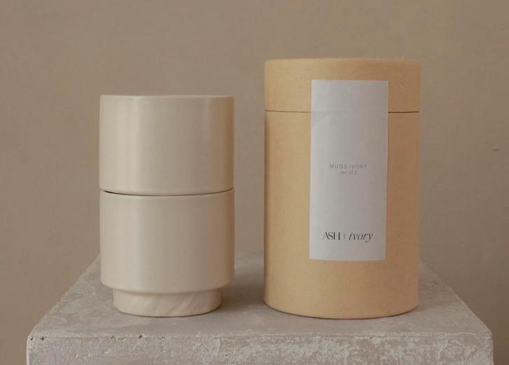 Ash and Ivory The Mug Beige – set van 2 NIEUW, Huis en Inrichting, Keuken | Servies, Nieuw, Kop(pen) en/of Schotel(s), Effen, Keramiek