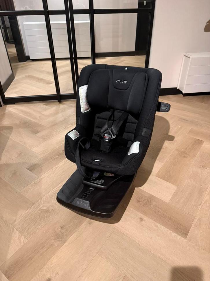 NUNA autostoel, Kinderen en Baby's, Autostoeltjes, Zo goed als nieuw, Overige merken, Isofix, Ophalen