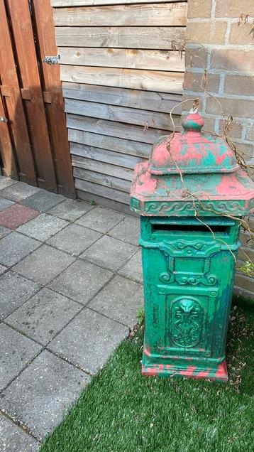 Brievenbus  beschikbaar voor biedingen