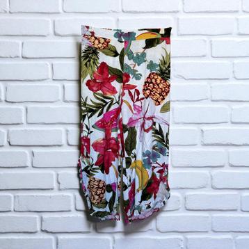 C&C California Broek Maat L Wit Bloemenprint Ruches beschikbaar voor biedingen