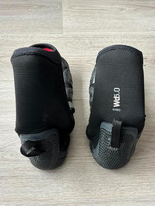 Surfschoenen - C-skins wired 5mm hidden split toe boots, Sport en Fitness, Overige Sport en Fitness, Gebruikt, Ophalen of Verzenden