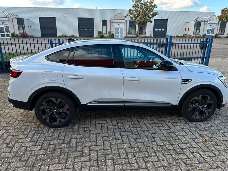 Renault Arkana 1.6 E-tech Hybrid 145pk Aut 2021 Wit, Auto's, Renault, Bedrijf, Te koop, Arkana, ABS, Achteruitrijcamera, Adaptieve lichten