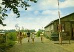 Camping De Leuvert, Cromvoirt - kinderen - 1975 gelopen, Verzamelen, Ansichtkaarten | Nederland, Ophalen of Verzenden, 1960 tot 1980