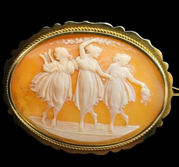 Prachtige Victoriaans Gouden Camee Broche Drie Gratiën  beschikbaar voor biedingen