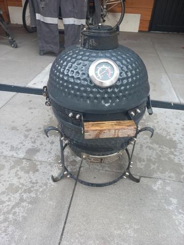 Kamado compact beschikbaar voor biedingen