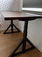 IKEA IDÅSEN bureau te koop., Ophalen, Elektrisch, Zo goed als nieuw, Stabureau