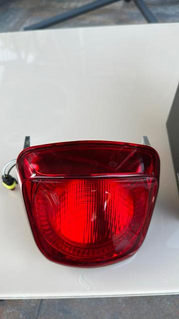 Vespa sprint orgineel achterlicht beschikbaar voor biedingen