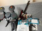 Nintendo Wii boxed, guitar hero drumstel 2 kicks, gitaar&mic, Spelcomputers en Games, Muziek, Gebruikt, 1 speler, Ophalen of Verzenden