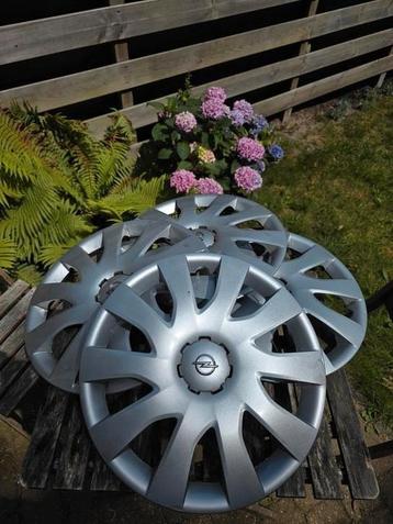 Opel 16 inch wieldoppen 4 stk of 1 p/stuk beschikbaar voor biedingen