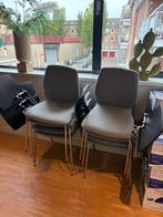 Stapelbare stoelen met armleuningen en klaptafels, Ophalen, Gebruikt, Grijs, Vijf, Zes of meer stoelen