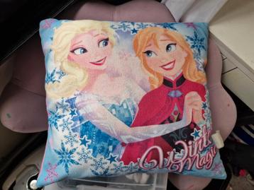 Frozen kussen beschikbaar voor biedingen
