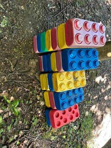 Lego blokken voor buiten beschikbaar voor biedingen