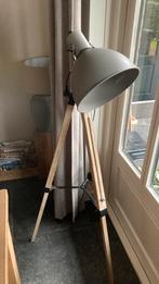 Staande lamp, Huis en Inrichting, Lampen | Vloerlampen, Ophalen, Zo goed als nieuw, 100 tot 150 cm