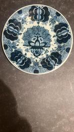 Antieke delftsblauwe doorsnee bord 24cm puntgaaf. BIJ.H., Ophalen of Verzenden