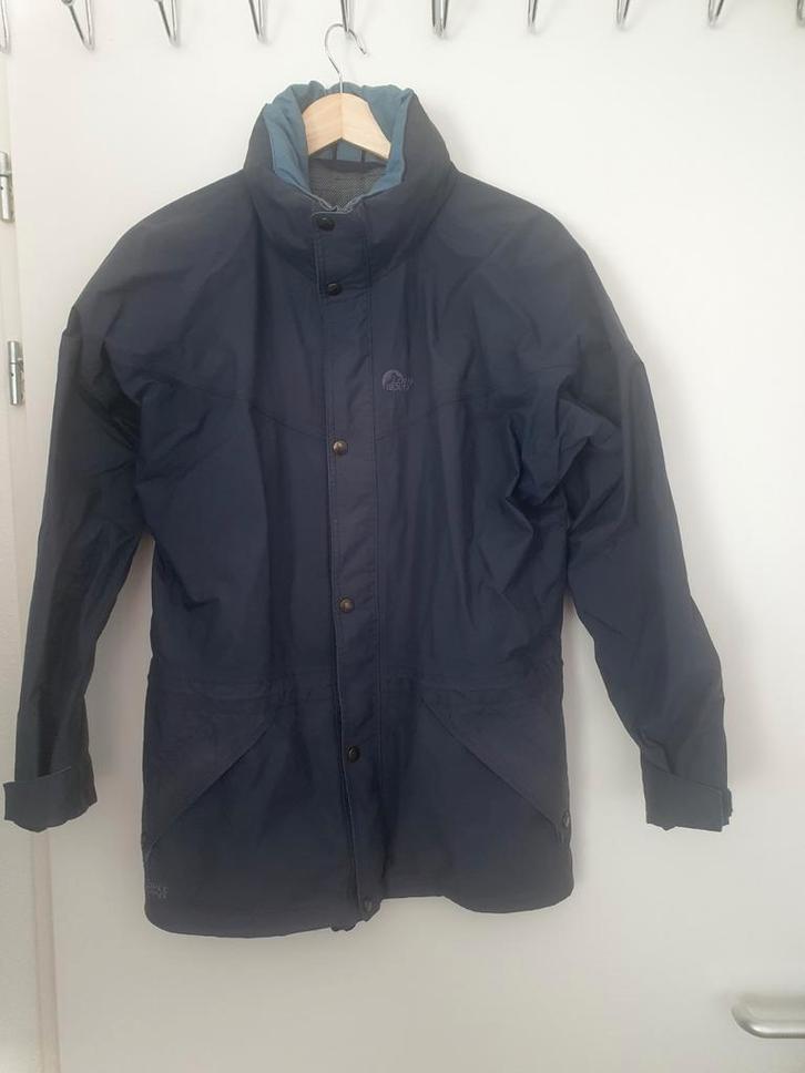 Lowe Alpine Jas, Maat S, met opvouwbare capuchon, Sport en Fitness, Bergsport en Wandelen, Zo goed als nieuw, Kleding, Ophalen of Verzenden
