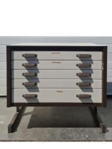 Ladekast 5 laden werkbank beschikbaar voor biedingen