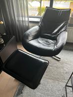 Te koop zwarte leren relax fauteuil, Huis en Inrichting, Fauteuils, Ophalen, Zo goed als nieuw, 50 tot 75 cm