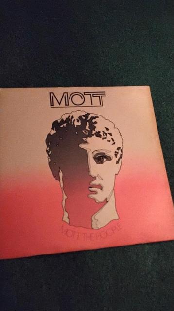 MOTT THE HOOPLE beschikbaar voor biedingen
