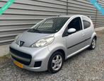 Peugeot 107 1.0-12V Black & Silver Alcantara|NW Koppeling |A, Auto's, Peugeot, Voorwielaandrijving, Euro 5, Gebruikt, 4 stoelen