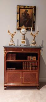 Antiek Frans Louis XVI kastje, Antiek en Kunst, Antiek | Meubels | Kasten, Ophalen