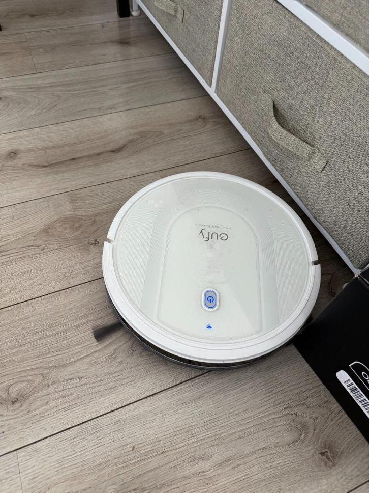 Eufy G10 Vacuum cleaner, Witgoed en Apparatuur, Stofzuigers, Gebruikt, Robotstofzuiger, Minder dan 1200 watt, Reservoir, Ophalen