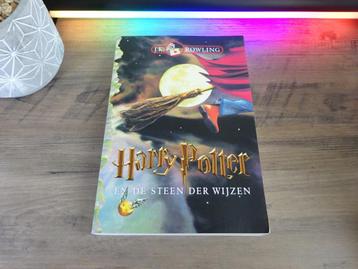 boek: Harry Potter en de Steen der Wijzen beschikbaar voor biedingen
