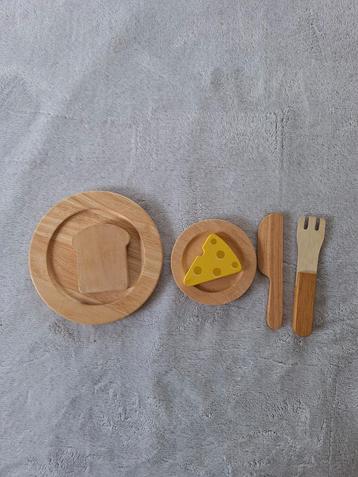 Houten keukenspulletjes tbv goed doel beschikbaar voor biedingen