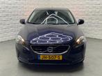 Volvo V40 1.5 T2 Summum 2E EIGENAAR NAP CRUISE NAVI, Auto's, Volvo, 65 €/maand, 4 cilinders, 700 kg, Blauw