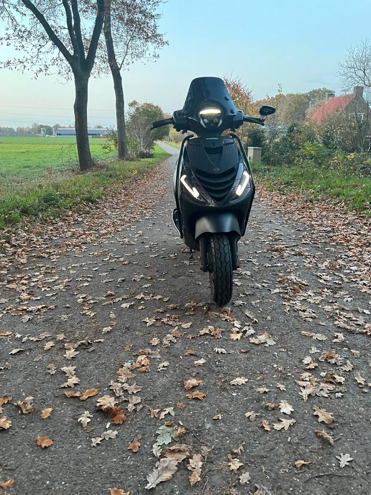 Zip 4t 50cc, Fietsen en Brommers, Scooters | Piaggio, Zo goed als nieuw, Zip, Benzine, Ophalen