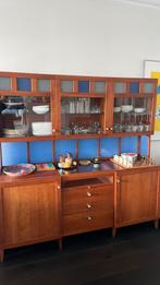Prachtige buffetkast dressoir vintage vibe met blauw glas, Huis en Inrichting, Kasten | Buffetkasten, 150 tot 200 cm, Glas, 25 tot 50 cm