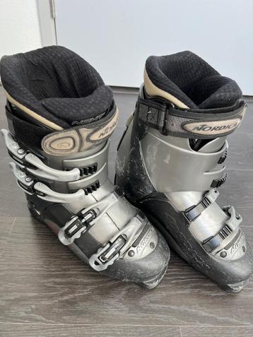 Skischoenen NORDICA maat 41 beschikbaar voor biedingen