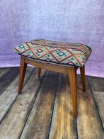 Vintage voetenbankje, Hout, Minder dan 50 cm, 50 tot 75 cm, Ophalen of Verzenden