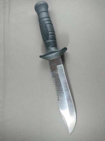 The Last Fighter  duikmes beschikbaar voor biedingen
