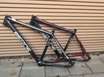 Beone black en pro raw carbon mountainbike frame., Fietsen en Brommers, Fietsonderdelen, Frame, Gebruikt, Mountainbike, Ophalen