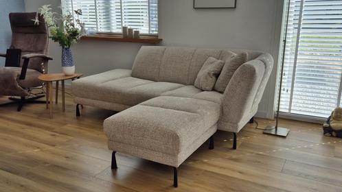 Montel Futura chaise longue met hocker, Huis en Inrichting, Banken | Sofa's en Chaises Longues, Zo goed als nieuw, Tweepersoons