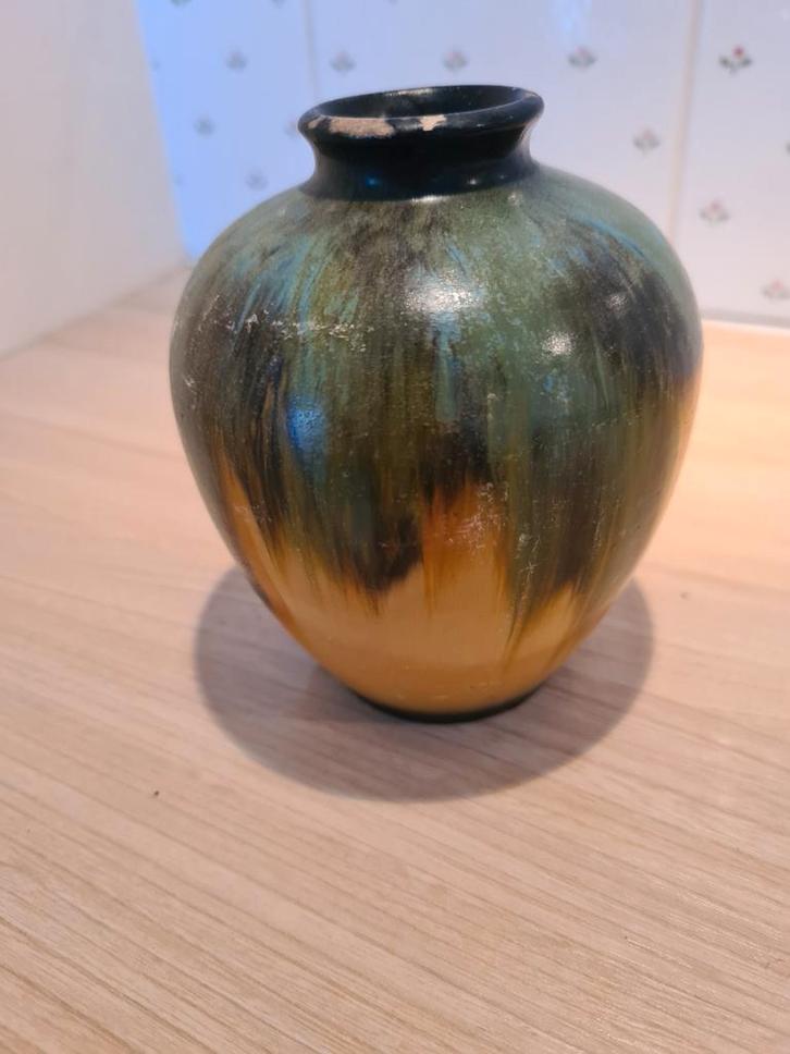 Art Deco vaas (achtig?)., Antiek en Kunst, Antiek | Keramiek en Aardewerk, Ophalen of Verzenden