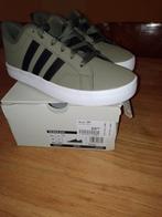 Sneakers Adidas, Ophalen of Verzenden, Zo goed als nieuw, Groen, Sneakers of Gympen