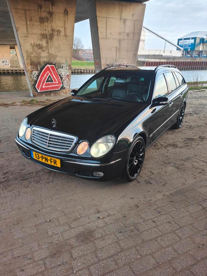 Mercedes E500 5.0 V8 4 matic, Auto's, Mercedes-Benz, Particulier, E-Klasse, Benzine, Stationwagon, Automaat, Zwart, Zwart, Leder