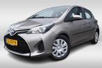 Toyota Yaris 1.5 Hybrid Aspiration (bj 2015, automaat), Auto's, Toyota, 47 €/maand, Origineel Nederlands, Te koop, Huisgarantie