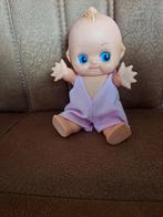 Vintage Kewpie Popje met Pakje, Verzamelen, Poppen, Ophalen of Verzenden, Gebruikt, Babypop