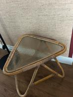 Rotan tafel met glasplaat, Huis en Inrichting, Minder dan 55 cm, Rond, Zo goed als nieuw, Ophalen
