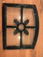 Antiek gietijzeren raampje met glas – circa 35 x 50 cm, Ophalen, Gevelraam of Ruit, Gebruikt, Minder dan 80 cm