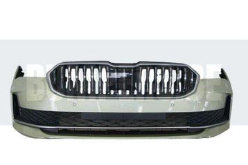 Bumper SKODA SUPERB IV 2023- Voorbumper MZ985 beschikbaar voor biedingen