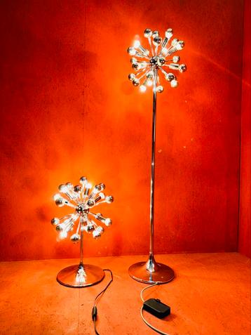 Twee vintage Space Age Sputnik lampen vloerlamp en tafellamp beschikbaar voor biedingen