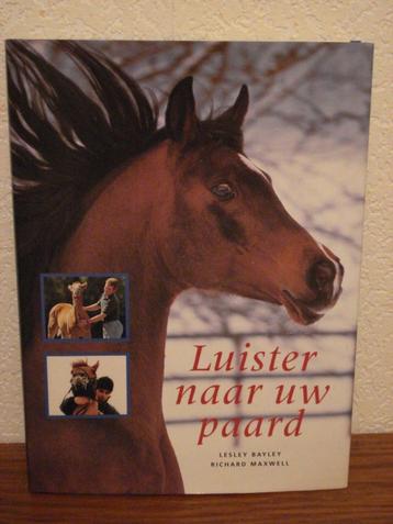 Luister naar uw paard beschikbaar voor biedingen