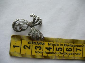 Zilver Broche Strik met Glimmertjes ( nr 2 ) Vintage beschikbaar voor biedingen